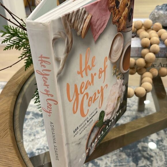 Adarme: The Year of Cozy: 125 Recipes, Crafts, and Other Homemade Adventures - Picture 5 of 7